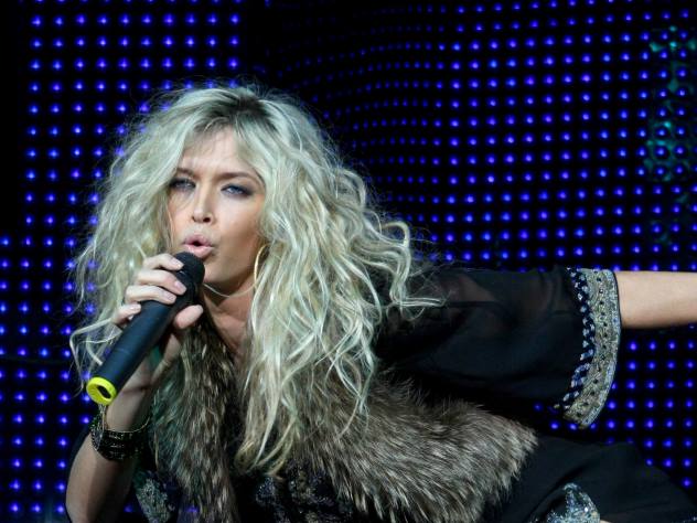 Певица Вера Брежнева