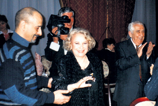 Тамара Миансарова с сыном Андреем и Михаилом Дорном (справа)