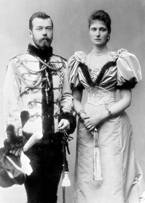 Николай II и его жена Александра Федоровна. Источник: wikipedia.org