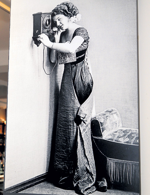 До революции установить дома телефон можно было за 250 рублей (для сравнения: енотовая шуба стоила 80 рублей)