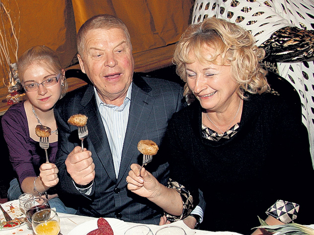 Михаил Кокшенов с дочкой Алевтиной