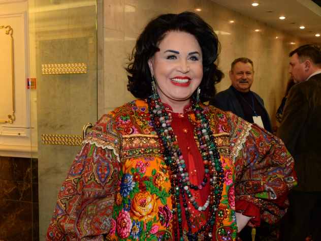 Известная исполнительница Надежда