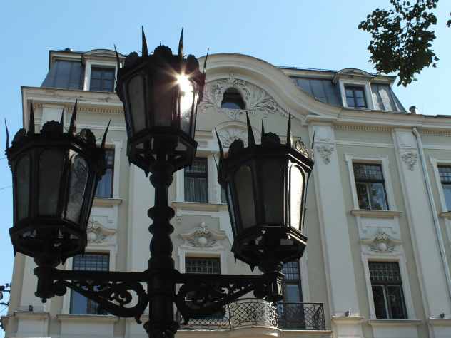 Страны Евросоюза на саммите в Брюсселе согласовали политическое решение о продлении санкций против России еще на полгода.