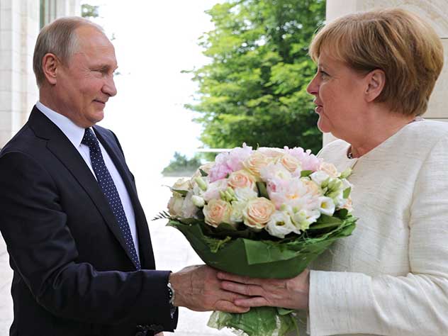 Меркель допустила G8 с Россией