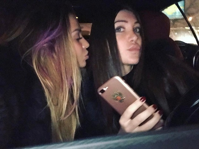 Мара Багдасарян продает свой Mercedes