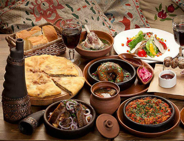 Роспотребнадзор проведет административную проверку по факту различия цен в англоязычном и русскоязычном вариантах меню в ресторане «Генацвале».