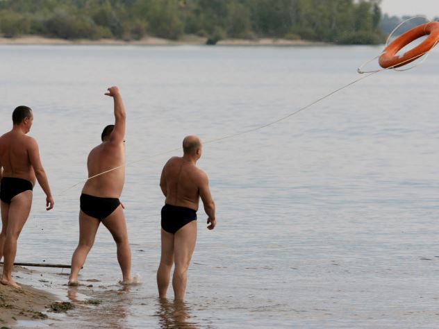 Колумбийские фанаты спасли тонущего россиянина