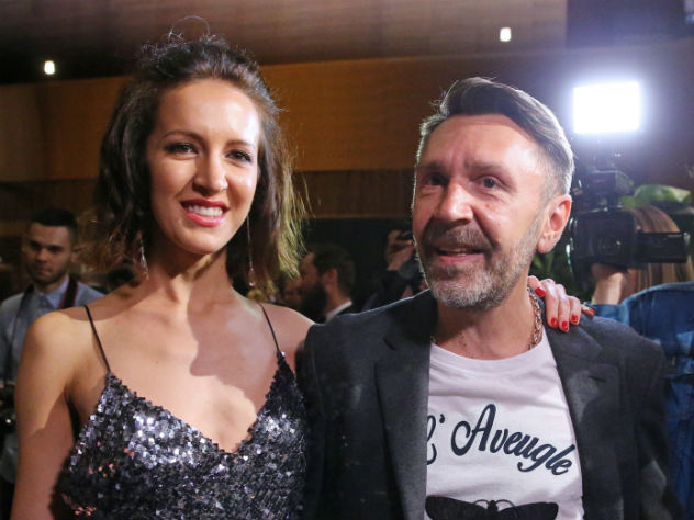 Музыкант застал супругу в постели с другим мужчиной