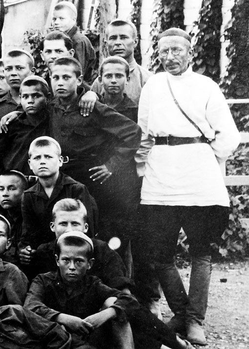 Коммуна для трудных подростков советского педагога Антона Макаренко была социальным лифтом в нормальную жизнь