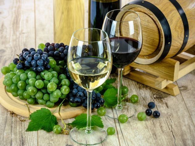 Отечественные виноделы попросили ввести сборы на импортное вино