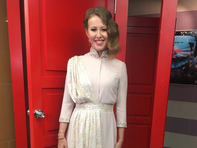 Подписчики ведущей обсуждают ее новый снимок в соцсети