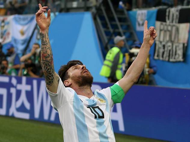 Лионель Месси во время игры со сборной Нигерии.