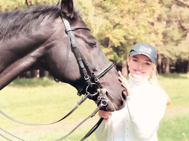 Светская львица Алена Кравец