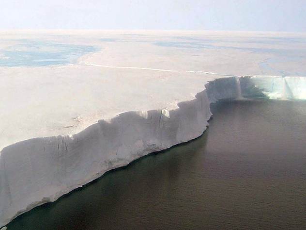 Ледяной щит Антарктиды.