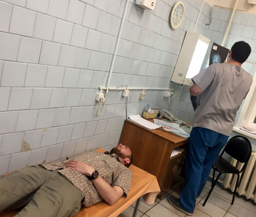 Врачи серьёзно опасаются за здоровье журналиста и не одобряют стиль управления, который избрал мэр города