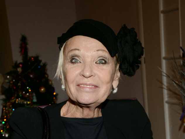 Известная актриса Светлана Светличная в студии программы «Судьба человека» с Борисом Корчевниковым сделала несколько откровенных признаний.