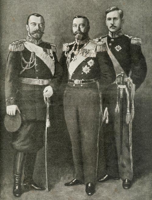 Августейшие братья по оружию: Николай II, Георг V и король Бельгии Альберт I (слева направо). Источник: wikimedia.org