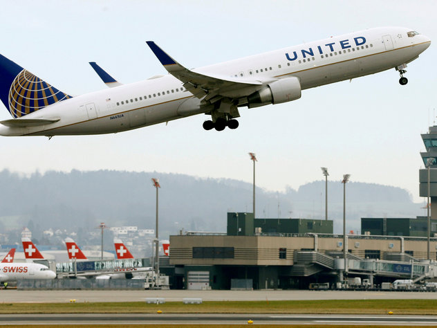 В Ирландии совершил экстренную посадку самолет из-за записки в туалете