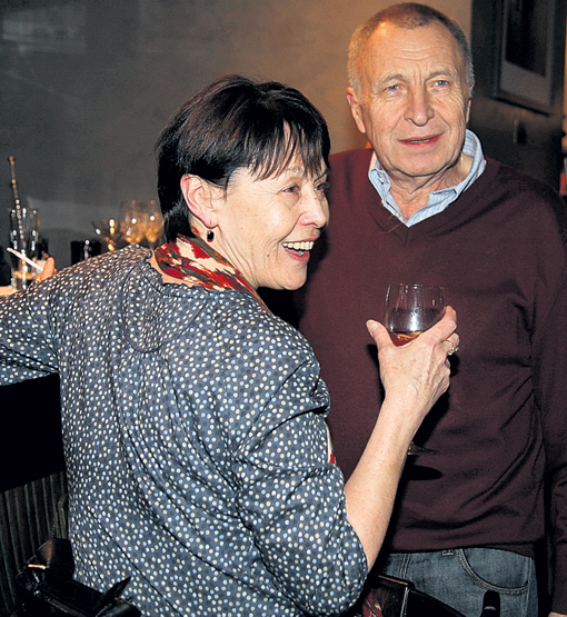 Родители нашего героя - Елена Прудникова и Андрей Смирнов