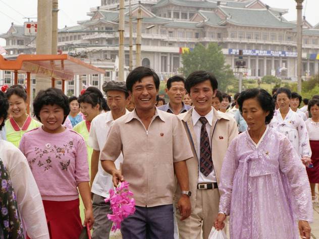Жители обеих Корей с радостью ждут встречи с родственниками.