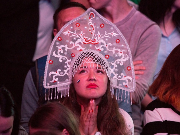 Для безопасности зрителей вход был перекрыт за час до начала матча.