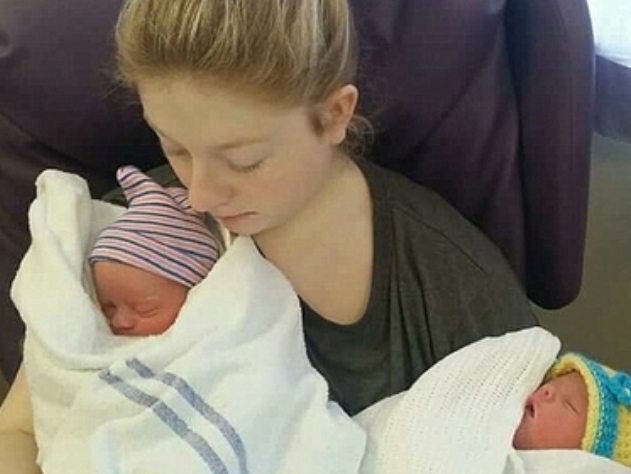 Двойня стала большим сюрпризом для мамы