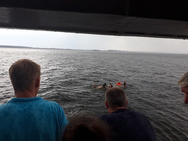 В Самарской области на Волге перевернулась лодка с людьми