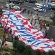 «Спасибо, Россия»: хорваты развернули гигантский банер в центре Москвы