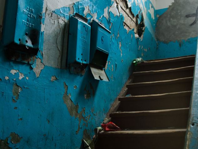 Из аварийного жилья детей хотят переселить в приют