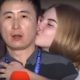 российские болельщицы поцеловали корейского журналиста в прямом эфире