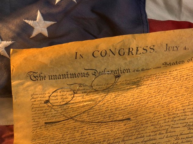 Издание было уведомлено о том, что ее публикация нарушила запрет на размещение материалов, разжигающих ненависть.