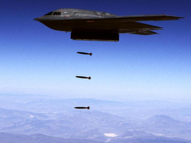 Испытания по тестовой сборке устройства прошли на военном полигоне в штате Невада под руководством 419-й испытательной эскадрильи авиабазы Эдвардс.