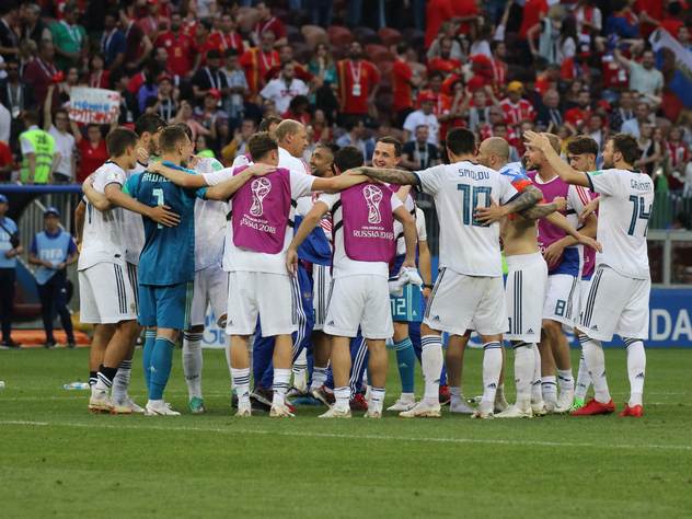 Сборная России в матче против команды Испании.