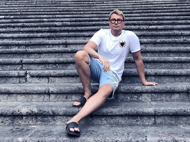 Николая Баскова в Италии приняли за «блатного фраера»