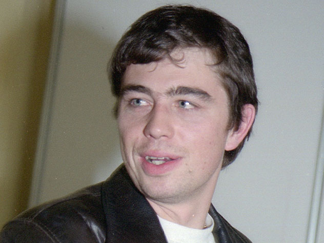 Актер и режиссер Сергей Бодров-младший погиб в горах Северной Осетии на съемках фильма. Садальский посетил место трагедии