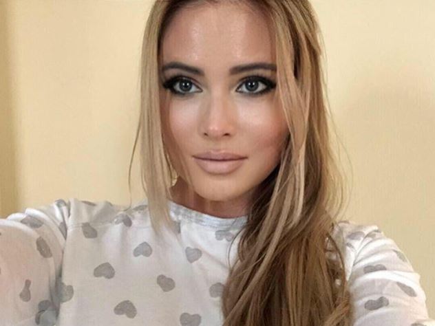 Дана Борисова заплатила алименты и едет за границу с дочерью