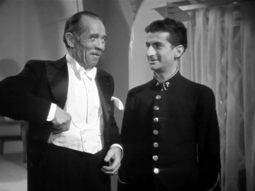 Кадр из его дебютного фильма «Барбизонское искушение»