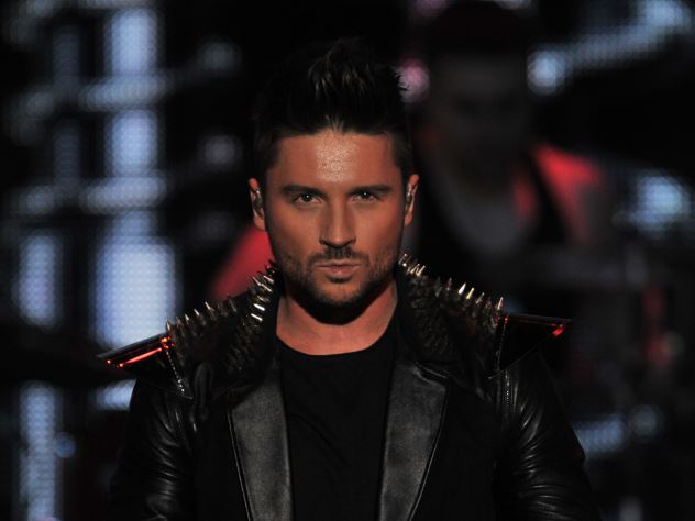 Сергей Лазарев показал «жаркие» кадры с женой Игоря Акинфеева