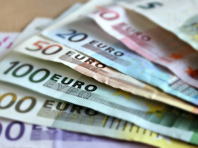 Футболисты уже выиграли $16 миллионов, из них $8 миллионов заберет РФС.