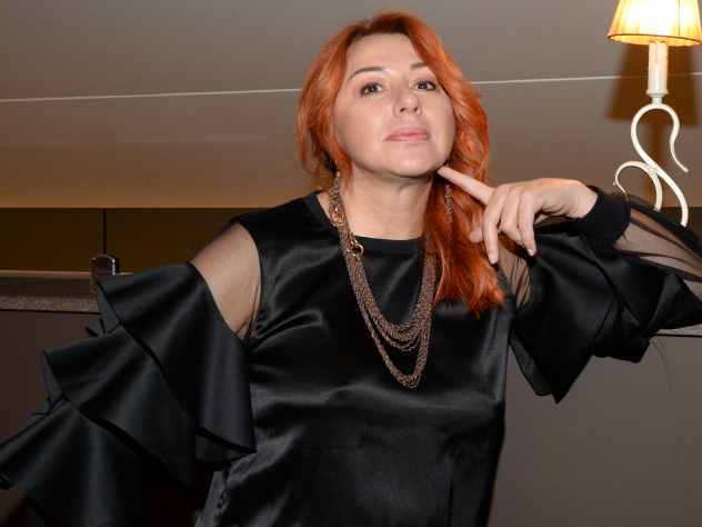 Алена Апина