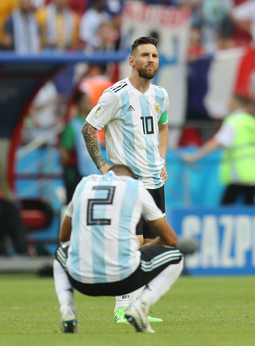 Месси долго стоял на поле после вылета сборной Аргентины на ЧМ-2018