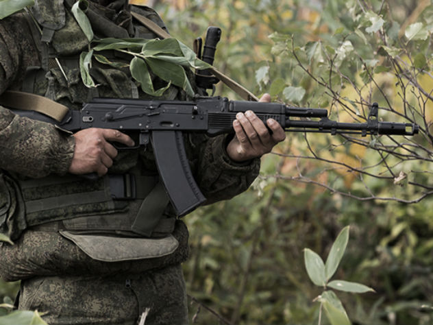 Следствие задержало сослуживца погибшего в Елани призывника - Елань солдат