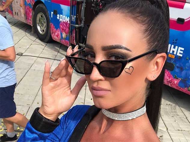 Певица и телеведущая Ольга Бузова помогла возлюбленным