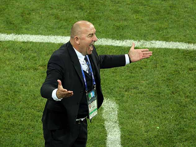 Черчесов остается у руля сборной