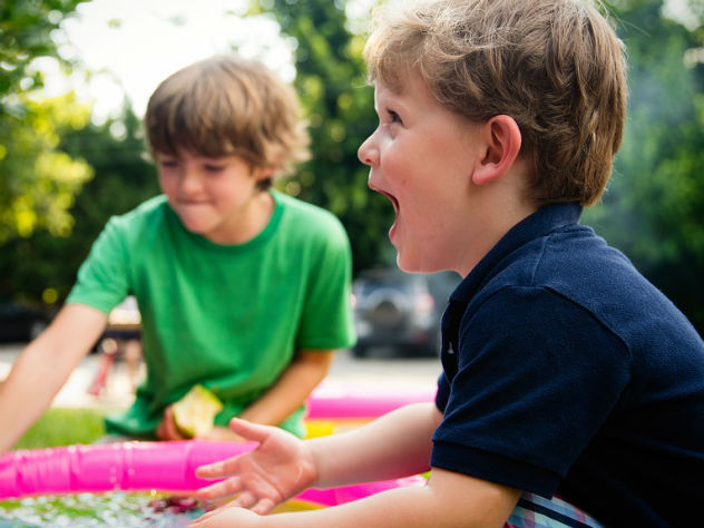 В летнем лагере Североуральска детей кормили сэндвичами и наггетсами