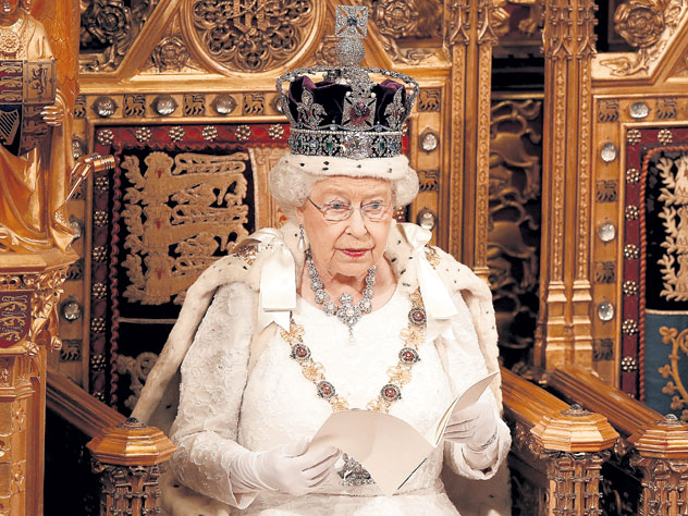 Елизавета II приготовила Джорджу удивительный подарок