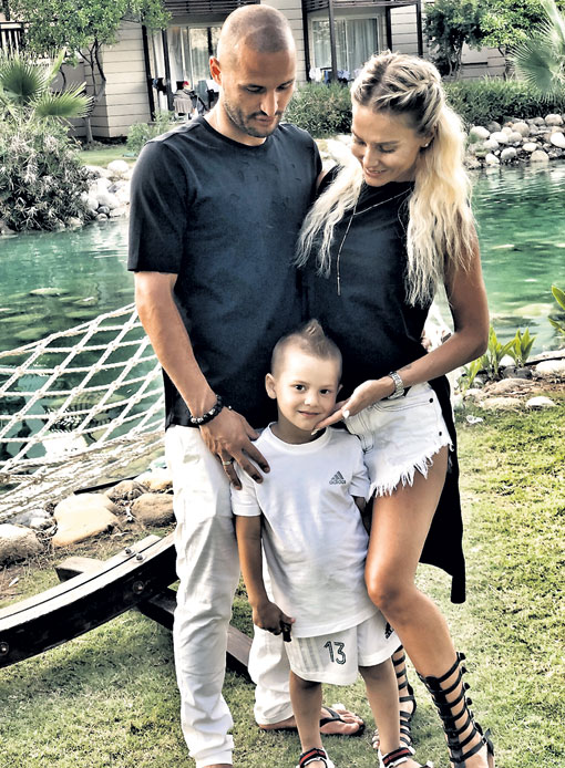 Фёдор Кудряшов с семьёй