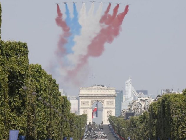 Французский флаг резко извенился
