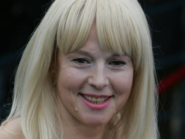 Фото Кондулайнен в смелом купальнике