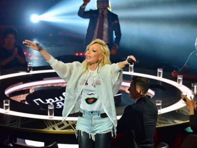 Завтрак Орбакайте на борту самолеты вызвал споры у поклонников